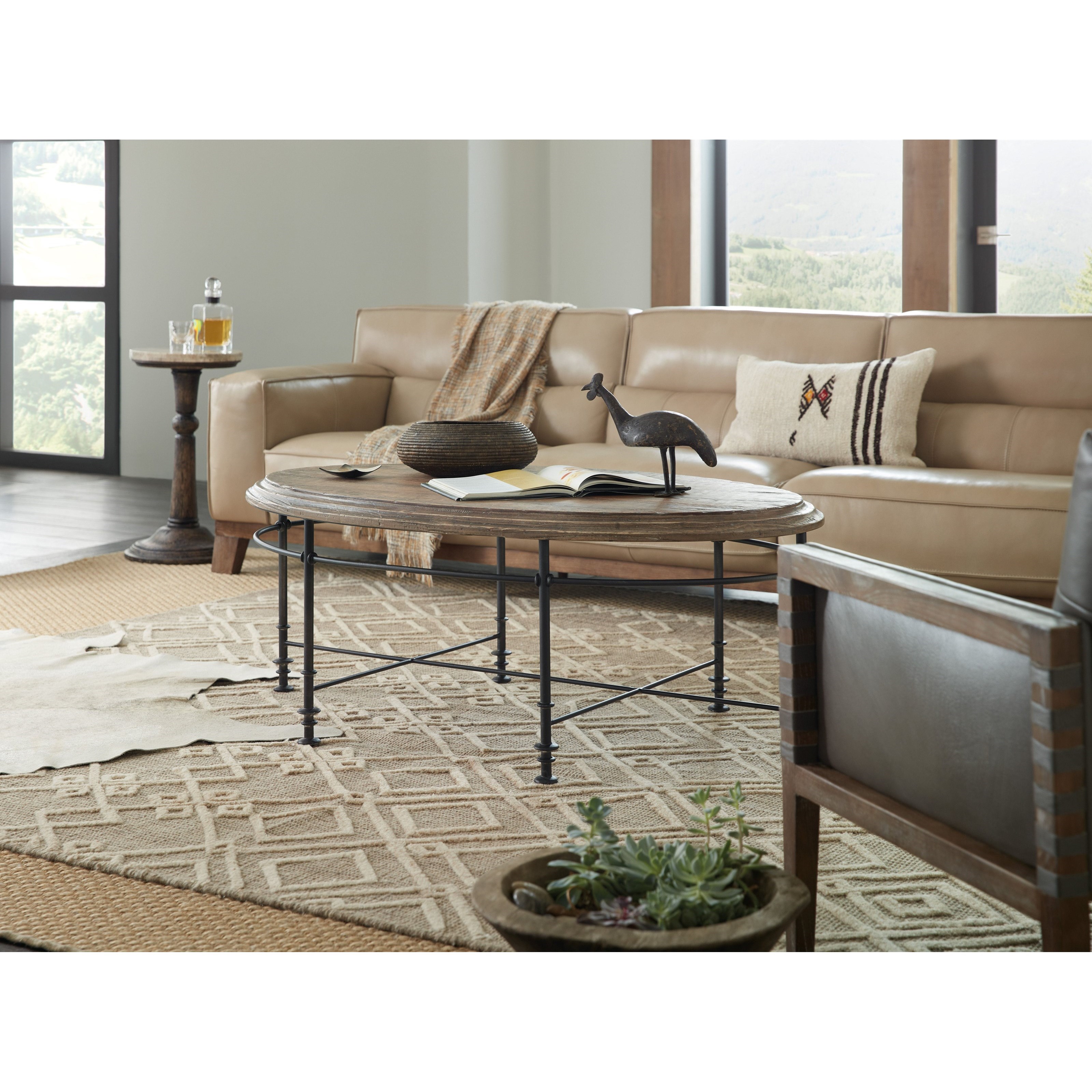 Hooker Furniture La Grange 6960 80111 80 Transitional Oval